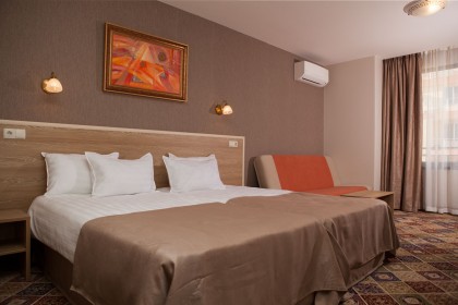 "Motto" Family Hotel